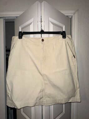 Eddie Bauer Neutral Stretch Cotton Skirt in Light Beige